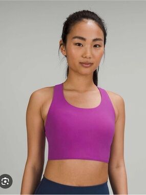 Lululemon Stash it Bra - Medium support B/C cup in vivid plum